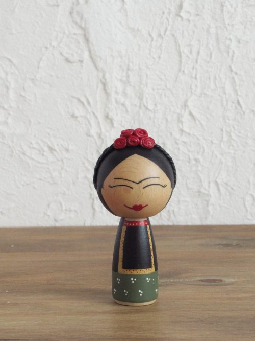Frida Kahlo Kokeshi - Imagen 3