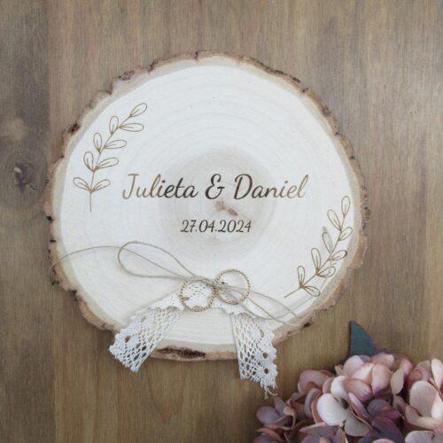 Porta alianzas rodaja de madera. Grabado personalizado.